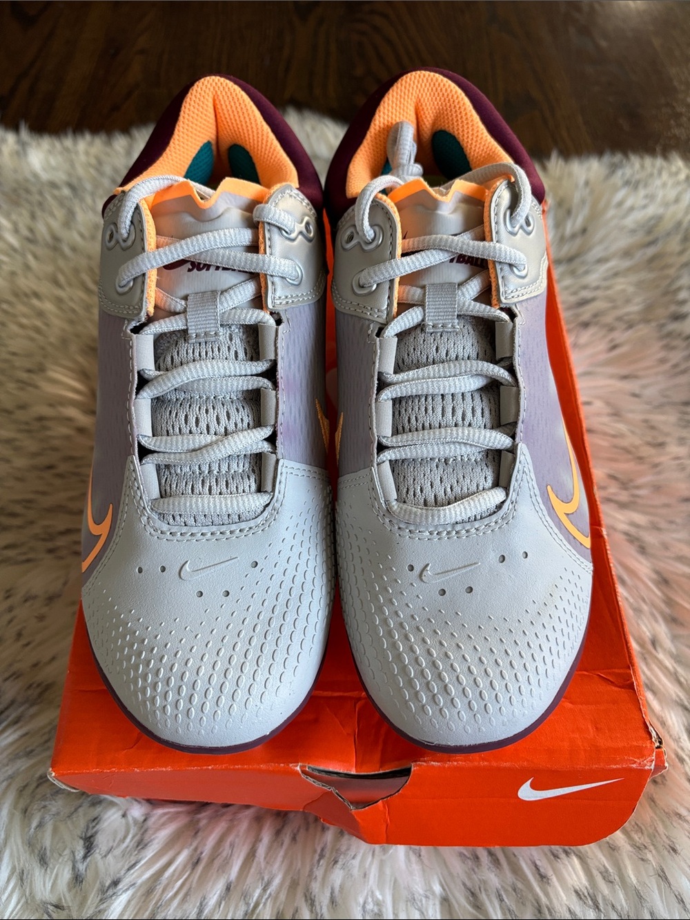 NWT NIKE HYPERDIAMOND 4 ELITE SOFTBALL CLEAT